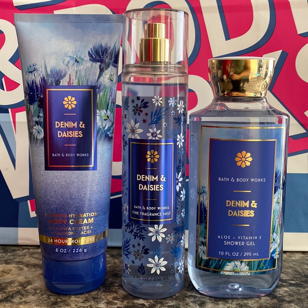 Bath & Body Works Denim & Daisies set